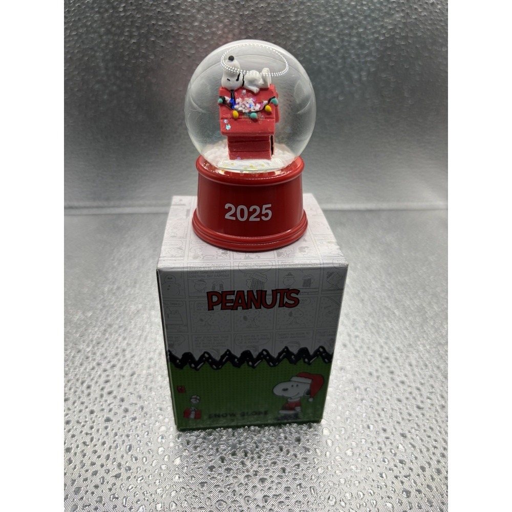 JC Penney 2025 Black Friday Peanuts Snoopy Snow Globe Christmas
